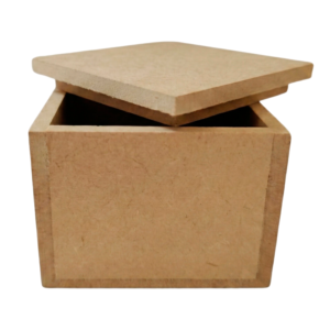 caja con tapa 6 x 6 cm 12 pzs